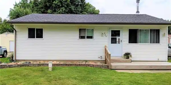 942 PONTIAC Drive