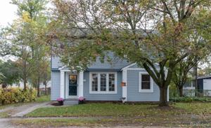 21 N ANDREWS Street