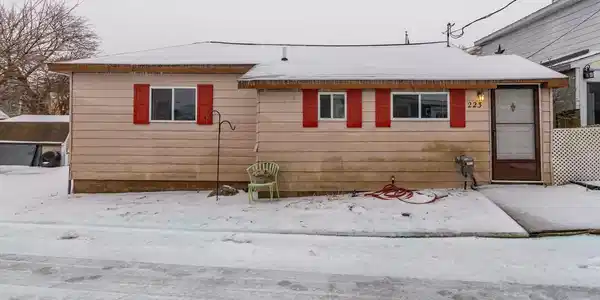 223 LOOKOUT Lane