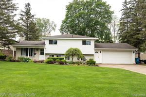 10321 CEDAR POINT Drive