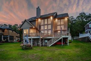 952 E Eagle Lake Drive