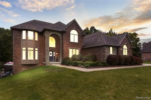 3606 WOODRIDGE Drive