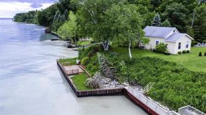 2981 S LAKESHORE