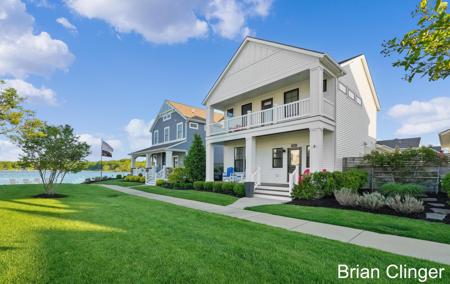 409 W Robinson Drive
