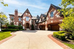 8563 BOULDER SHORES Drive