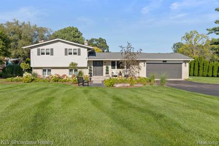 3460 RAMADA Drive