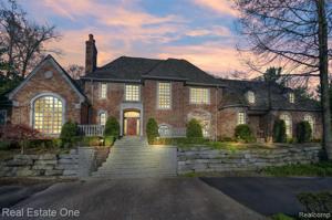 7647 DEVINS Ridge