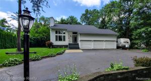 2839 DAVISTA Drive