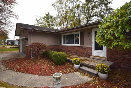 9640 Shady Lane Court