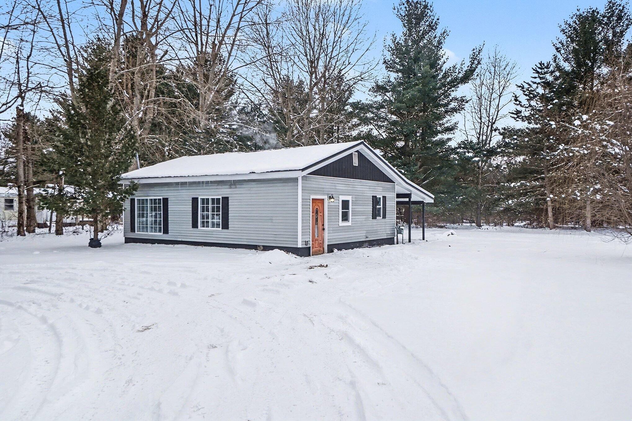 Image 4: Welcome Home!