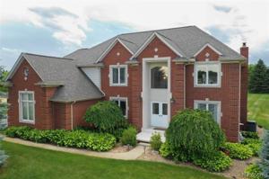 1060 BLUE RIDGE Drive