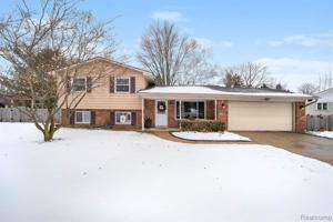 7184 HOLCOMB Road