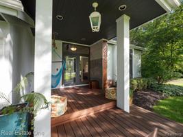 8913 NATURE VIEW Circle