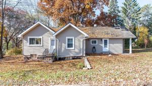 2752 LOON LAKE Road