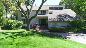 3245 BAY SHORE Drive