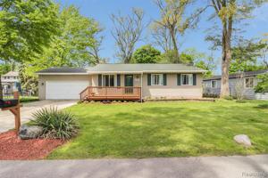 2360 HESTER Court