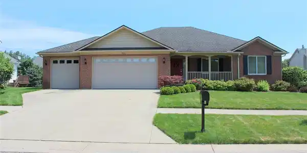 326 OXFORD LAKE Drive