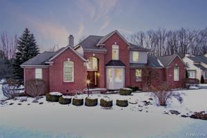 6849 WOODCREST Ridge