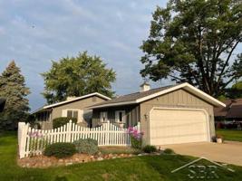 2637 N LAKEVIEW DRIVE