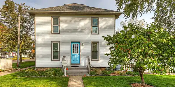 246 W FLINT Street