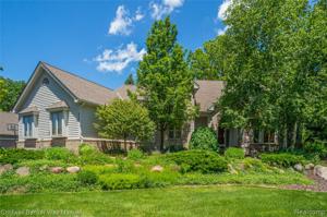 4401 OAK POINTE Drive