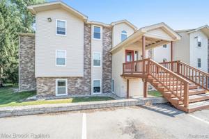 4906 HARBOR POINT Drive