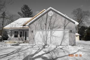 580 OAKLAND Drive