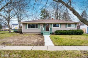 1103 BRAEVIEW Drive