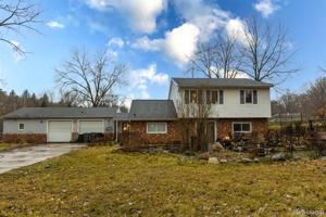 710 HEMINGWAY Road