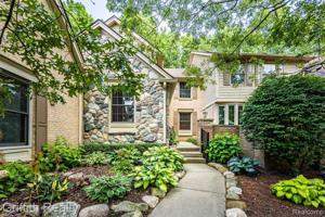 4596 GOLF VIEW Drive