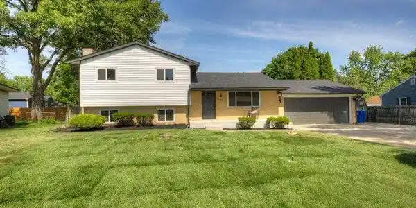 282 HERSHEY Boulevard