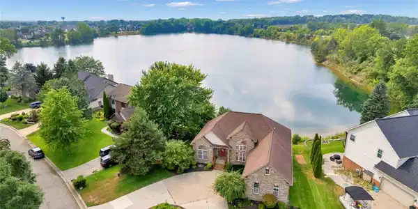770 Lakes Edge Drive