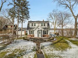 866 W HURON RIVER Drive