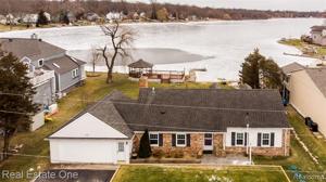 411 COLEDALE Drive