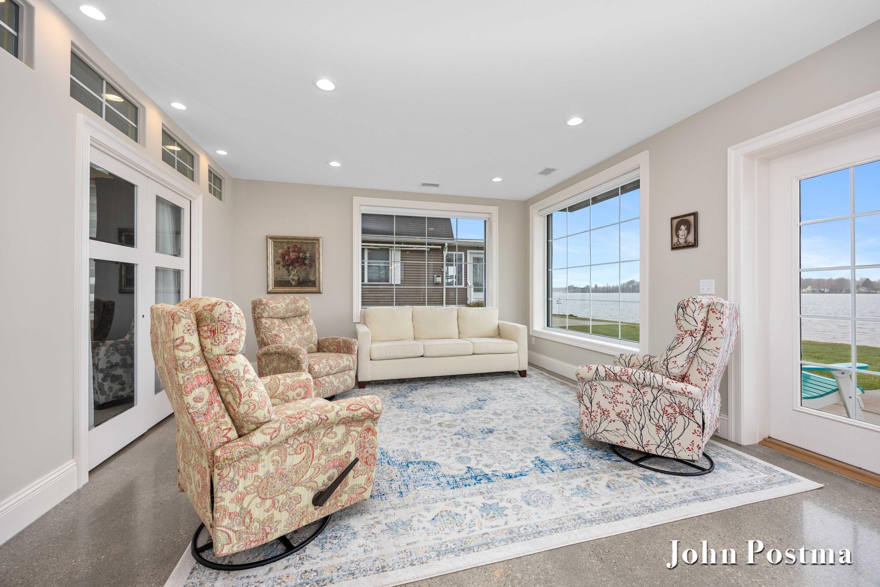 Image 3: 2138-Parker_002