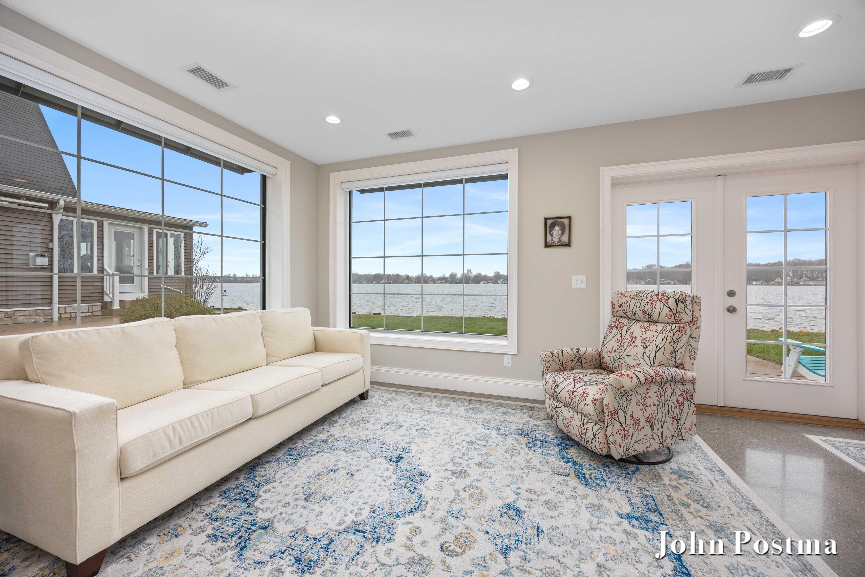 Image 4: 2138-Parker_003