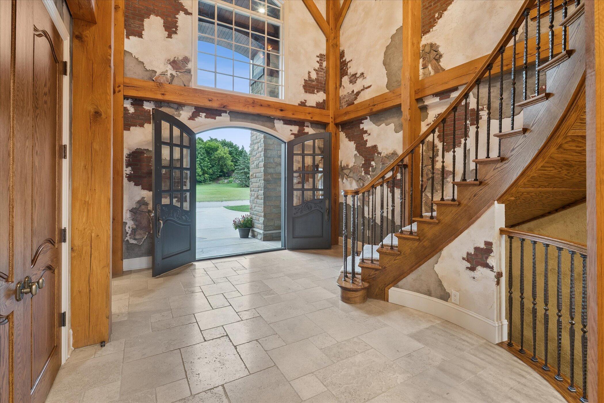 Image 3: Front Foyer