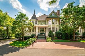 206 N MAIN Street
