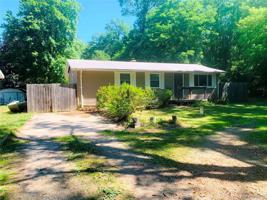 9076 CEDAR ISLAND Road