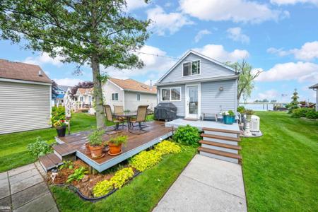 8292 Middle Channel Drive