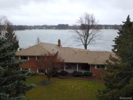 2896 SUNSET Circle