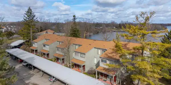 9629 HARBOUR COVE