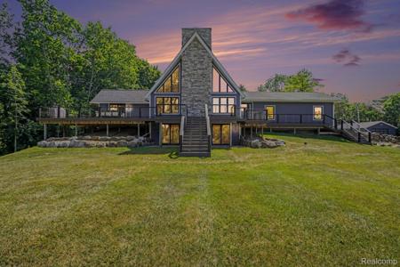 3900 Waterland Drive