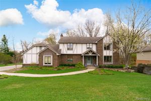 8209 CARIBOU TRAIL
