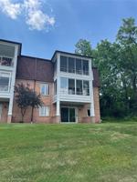 1935 RIVER RD UNIT 1