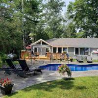 5784 N LAKESHORE