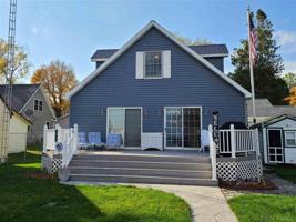 7042 LAKEVIEW