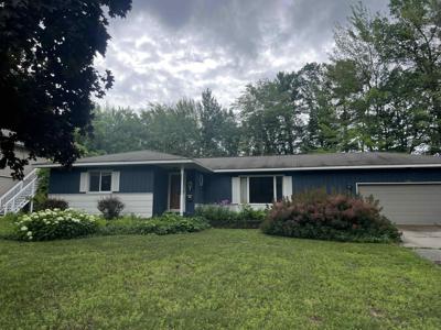 838 E South Airport Road