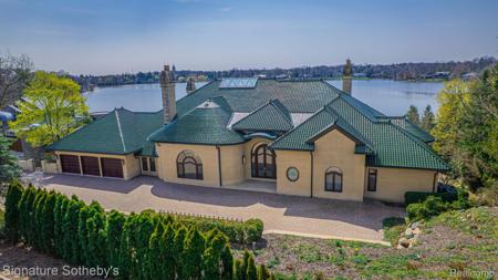 1567 Island Lane