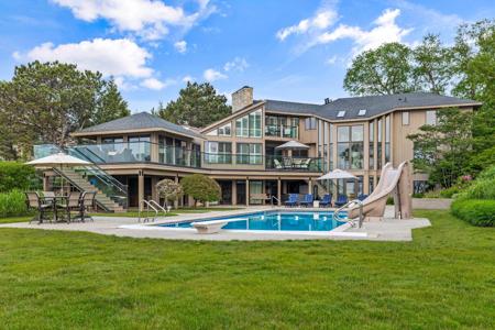 51007 Lake Park Drive